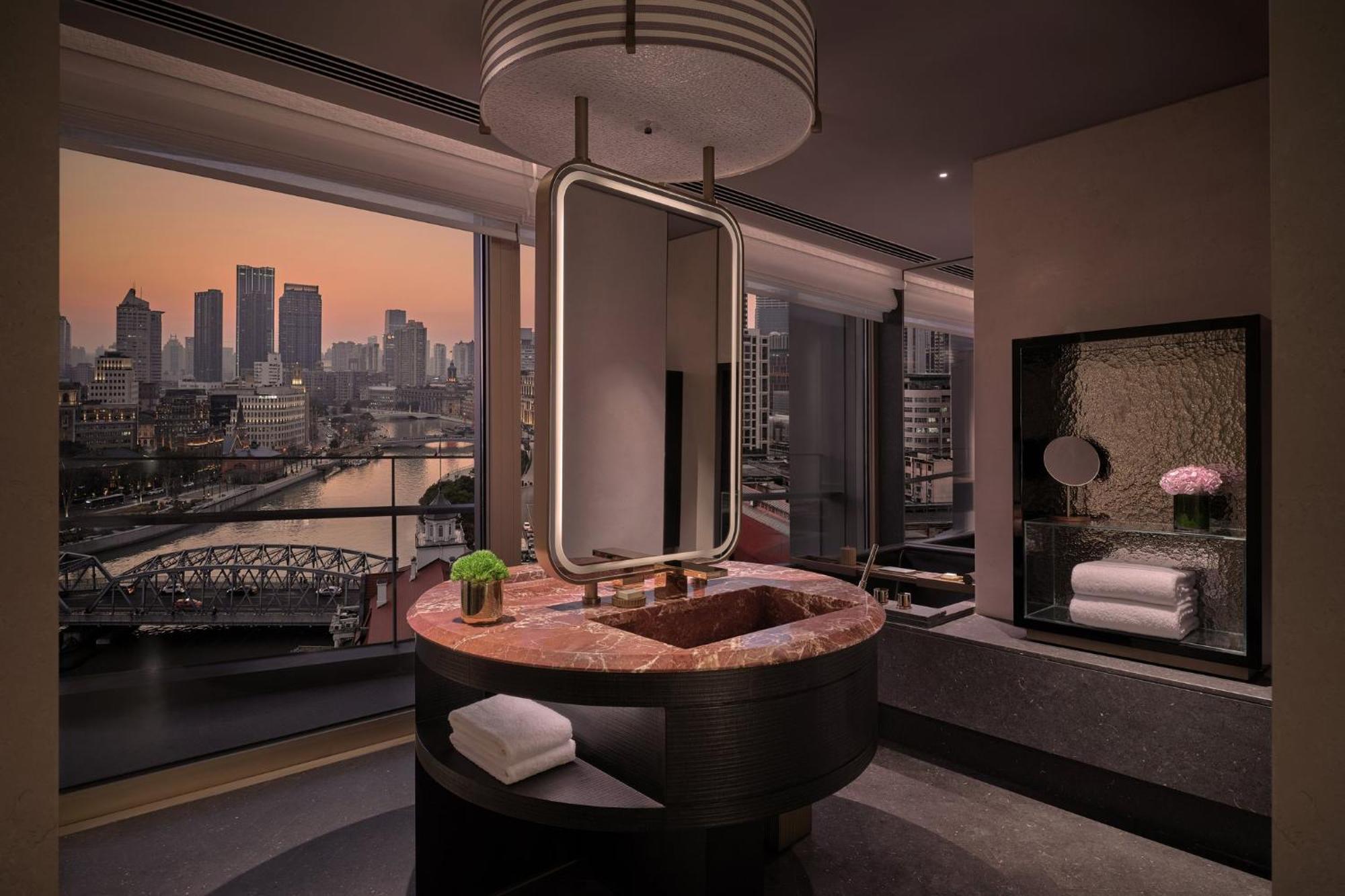 Regent On The Bund 5*